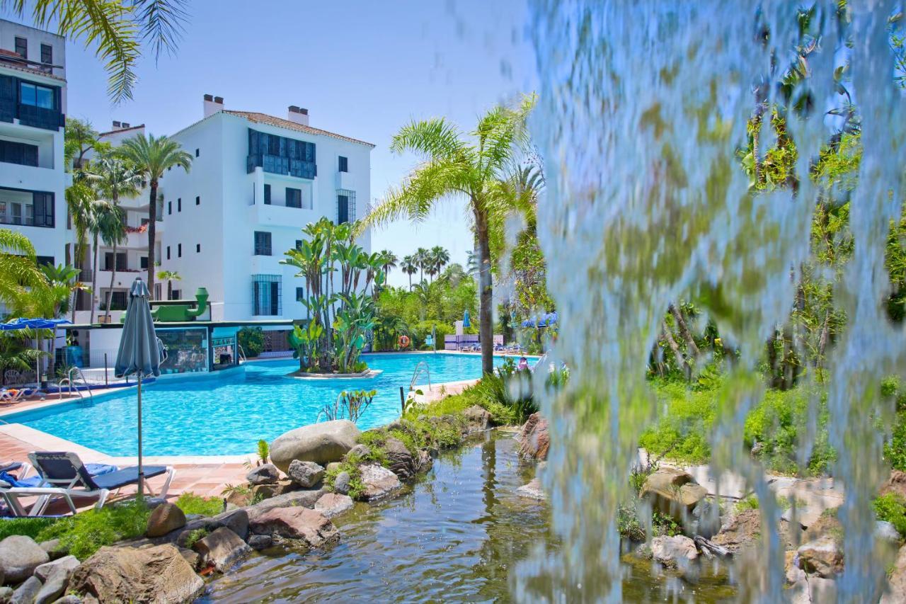 Beachfront Luxury Complex With Tropical Gardens & Pools Марбелья Экстерьер фото