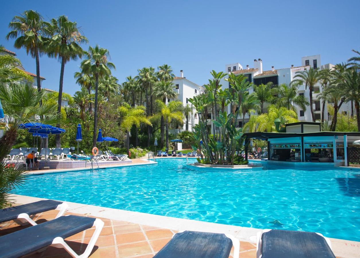 Beachfront Luxury Complex With Tropical Gardens & Pools Марбелья Экстерьер фото